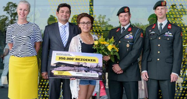 350.000ste bezoeker NMM feestelijk ontvangen