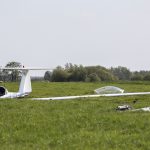 Sportvliegtuigje maakt noodlanding bij Loosdrecht