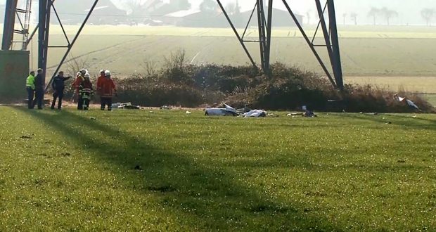 Diamond vliegt tegen windmolen